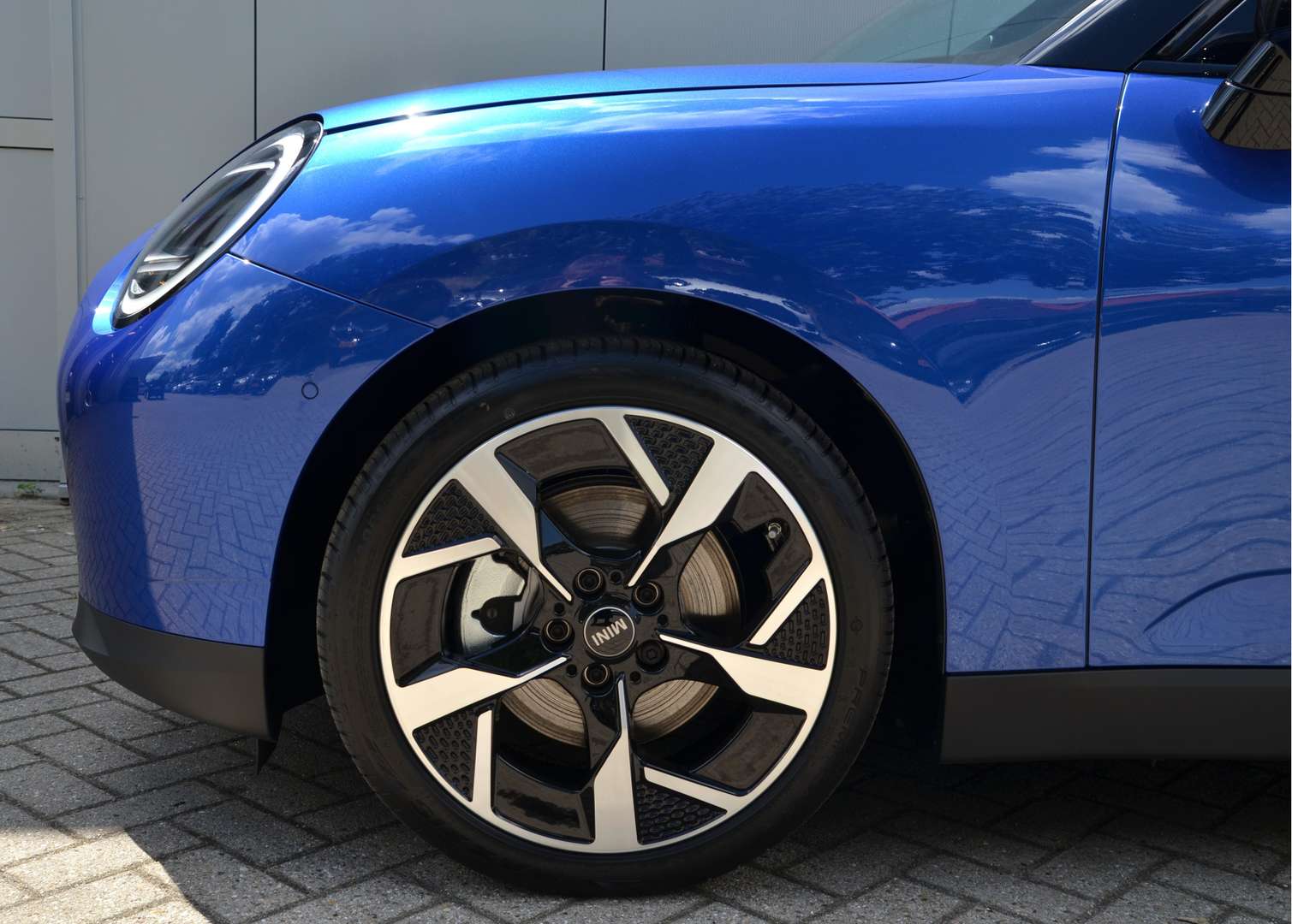 Mini Hatch Favoured Cooper E - 2025 - Joinsteer - #5