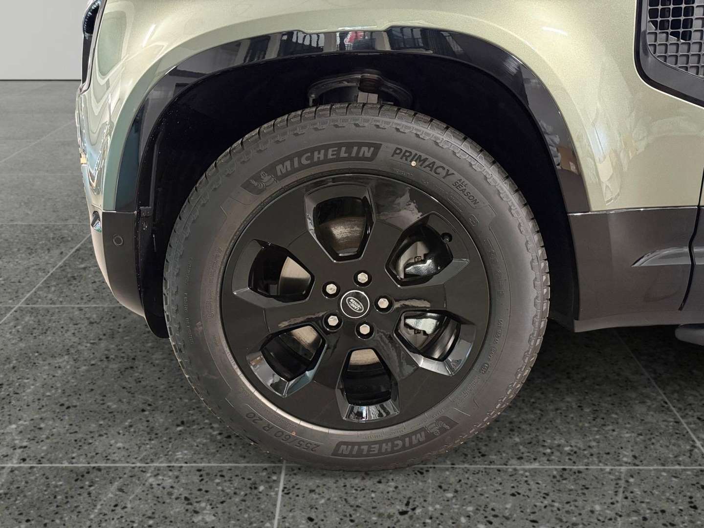 Land Rover Defender 110 D200 X-Dynamic SE - 2025 - Joinsteer - #11