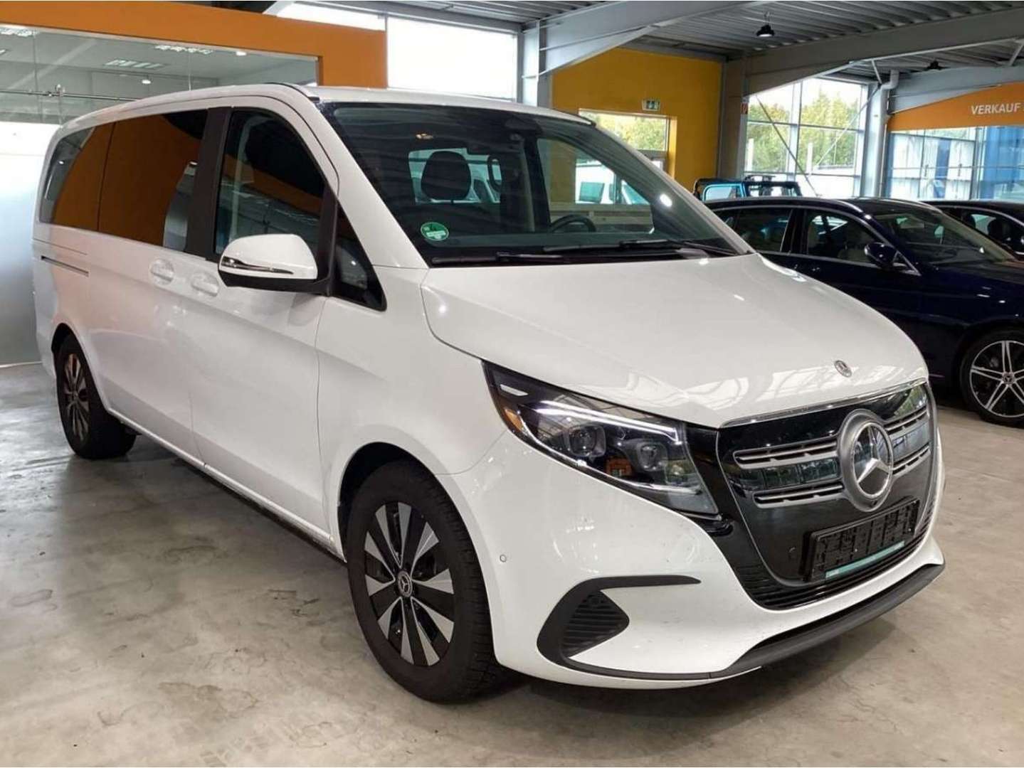 Mercedes EQV 300 Luxe - 2024 - Joinsteer - #1