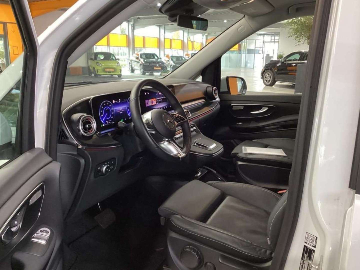 Mercedes EQV 300 Luxe - 2024 - Joinsteer - #5