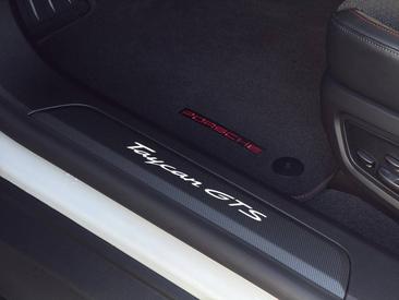 Porsche Taycan ph2 GTS — photo 15