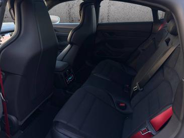 Porsche Taycan ph2 GTS — photo 18