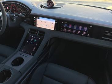 Porsche Taycan ph2 GTS — photo 20