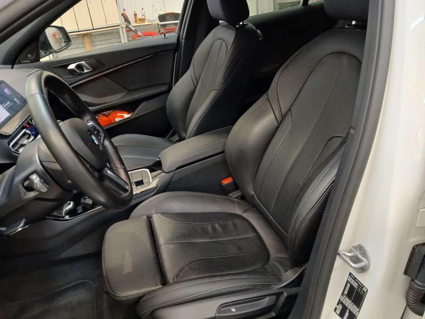 BMW 118i M Sport 118i - 2024 - Joinsteer - #2