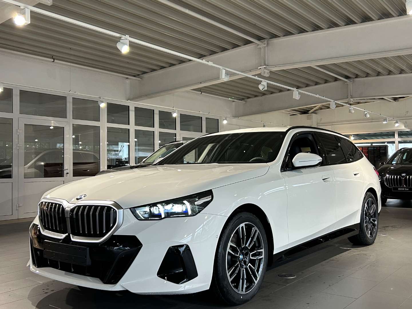 BMW Série 5 Touring M Sport 520d - 2025 - Joinsteer - #2