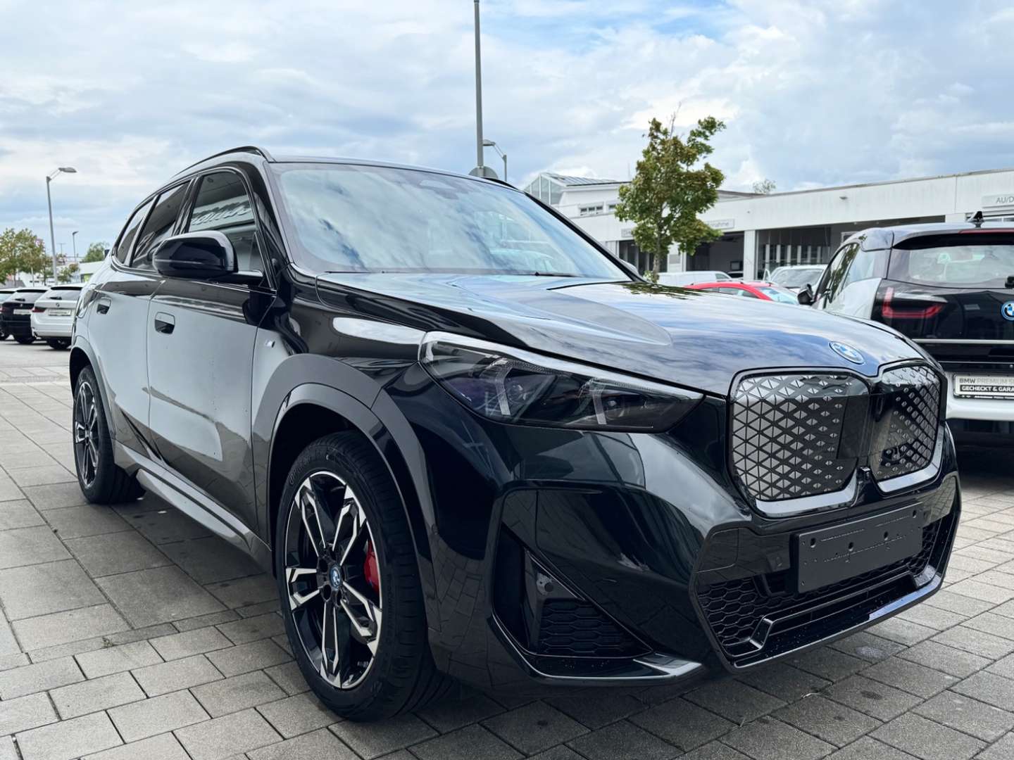 BMW IX1 M Sport EDrive20 - 2025 - Joinsteer - #2