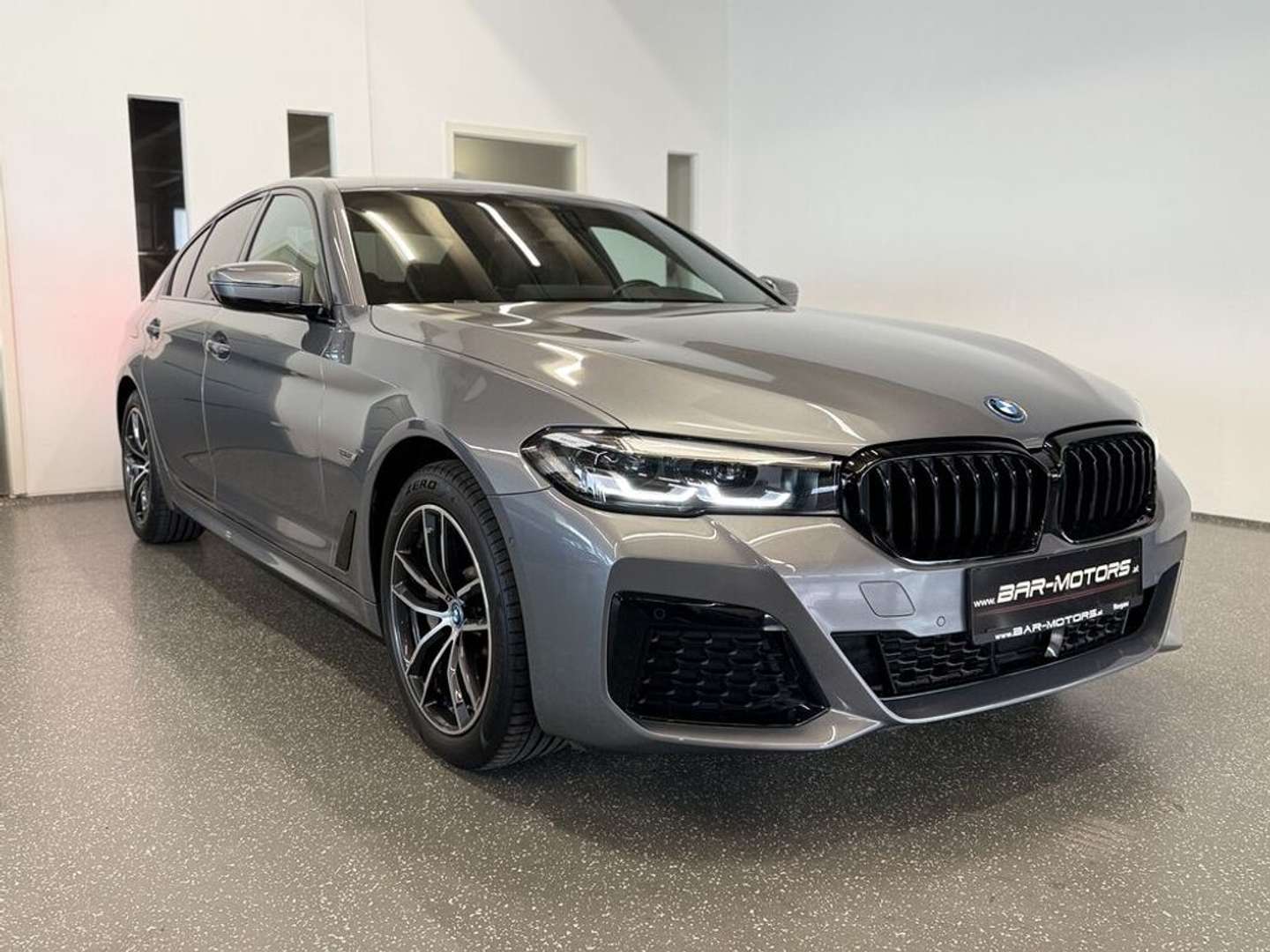 BMW Série 5 M Sport, Shadow Line 530e XDrive - 2023 - Joinsteer - #2