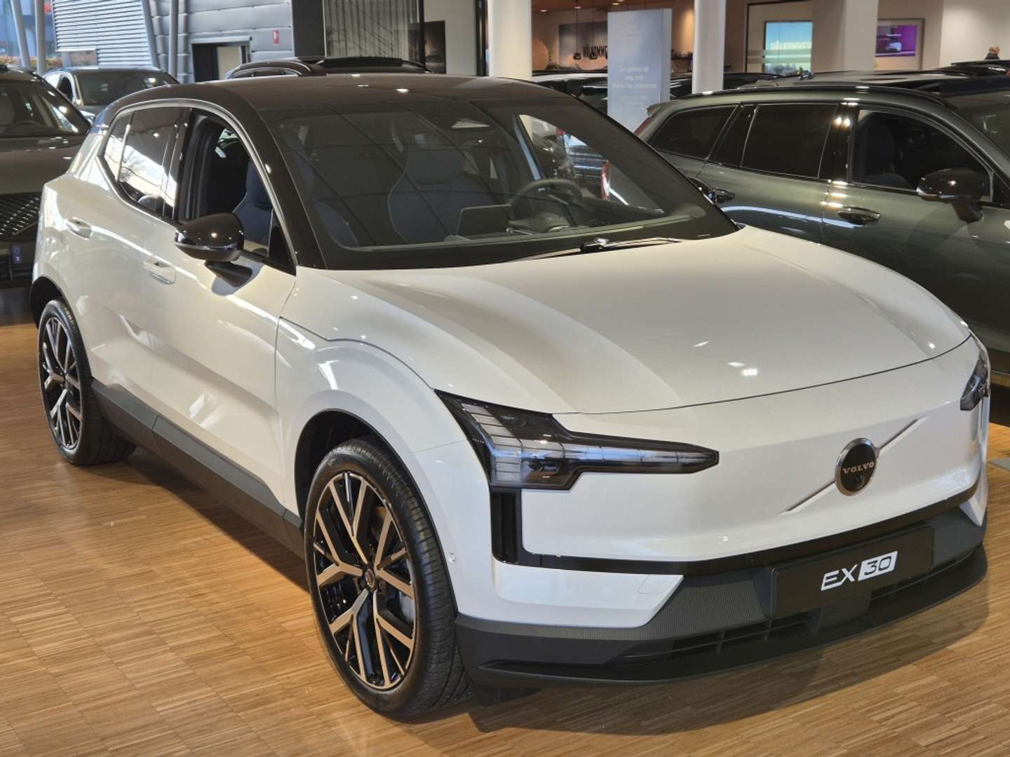 Volvo EX30 Sport Twin Motor - 2025 - Joinsteer - #4