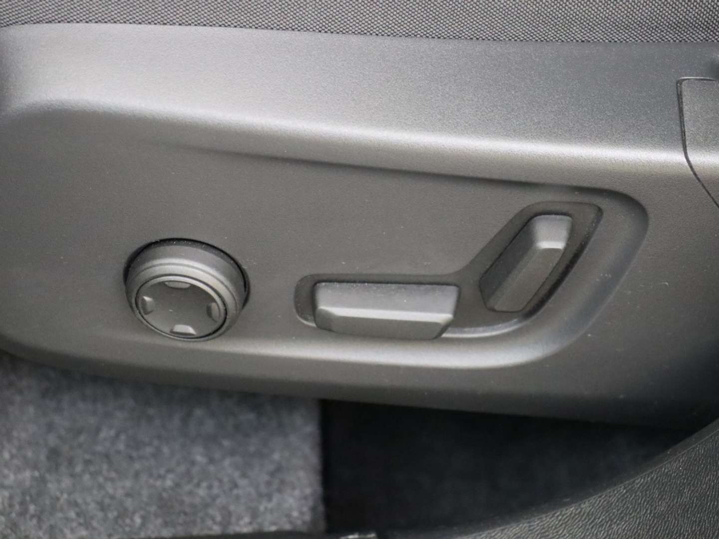 Volvo XC40 B4 Plus - 2024 - Joinsteer - #17