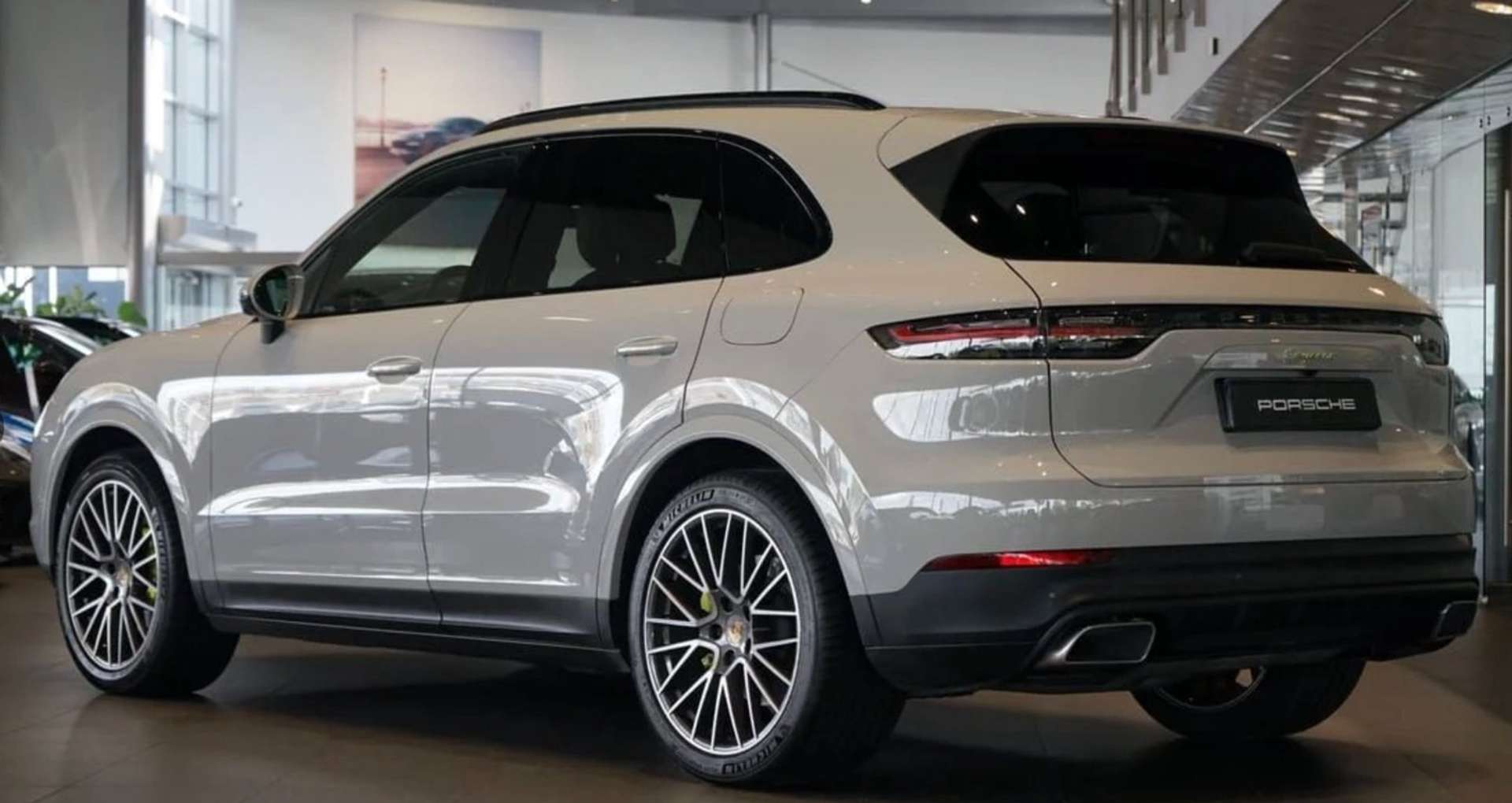 Porsche Cayenne E-Hybrid - 2022 - Joinsteer - #1