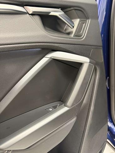 Audi Q3 S Line 35 TDI Sportback — photo 26