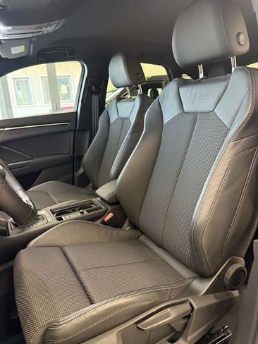Audi Q3 S Line 35 TDI Sportback — photo 30