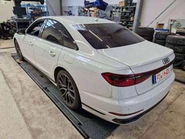 Audi A8 S Line 60 TFSI E — photo 2