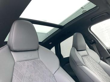 Audi Q5 SQ5 SUV — photo 16