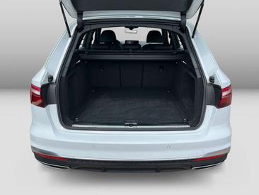 Audi A4 S Line 35 TFSI — photo 9