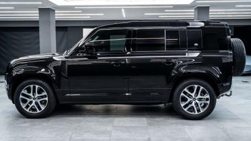 Land Rover Defender 110 XS Edition D300 — photo 4