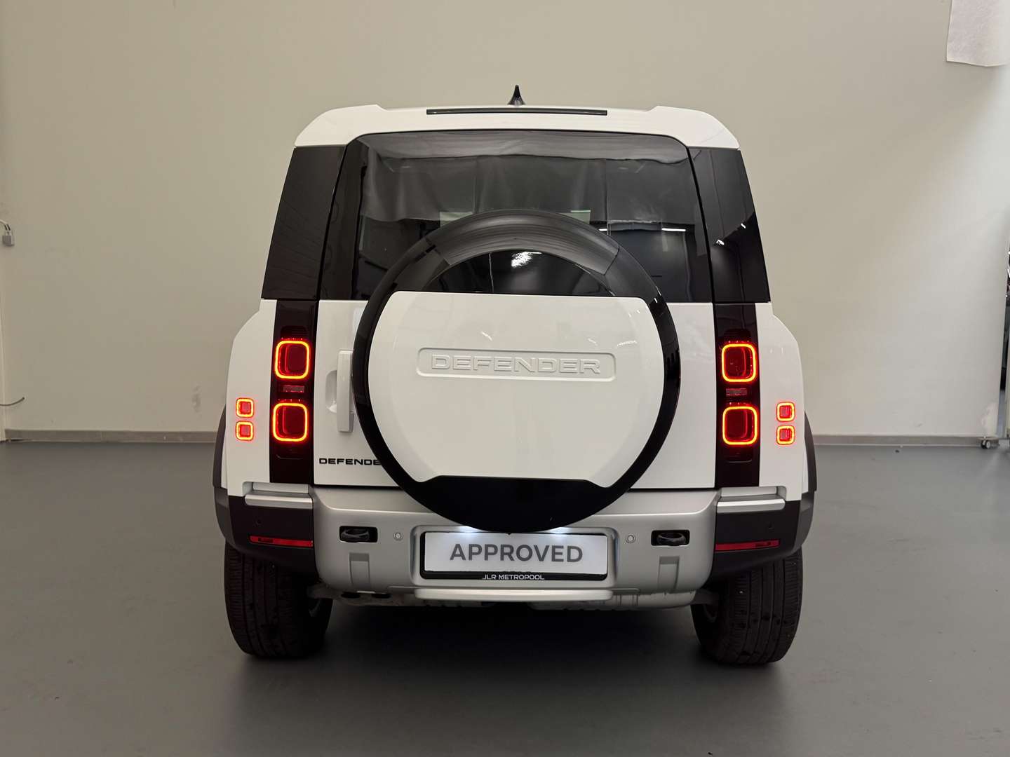 Land Rover Defender 3.0D SE D300 - 2025 - Joinsteer - #7