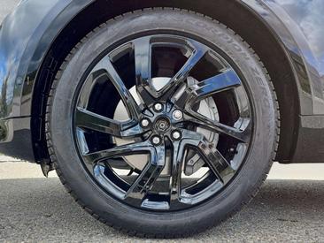 Land Rover Discovery D300 Dynamic SE — photo 9
