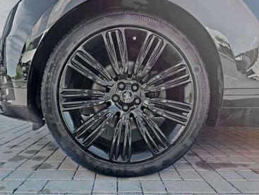 Land Rover Range Rover Velar D300 R-DYNAMIC SE — photo 9