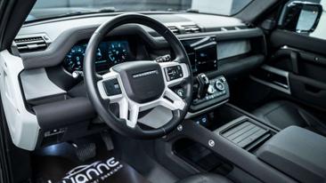 Land Rover Defender 110 XS Edition D300 — photo 24