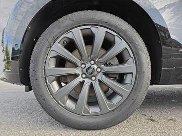 Land Rover Range Rover Velar D300 R-DYNAMIC SE — photo 9