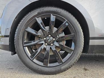 Land Rover Range Rover Velar D300 R-DYNAMIC SE — photo 9
