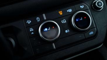 Land Rover Defender 110 XS Edition D300 — photo 26