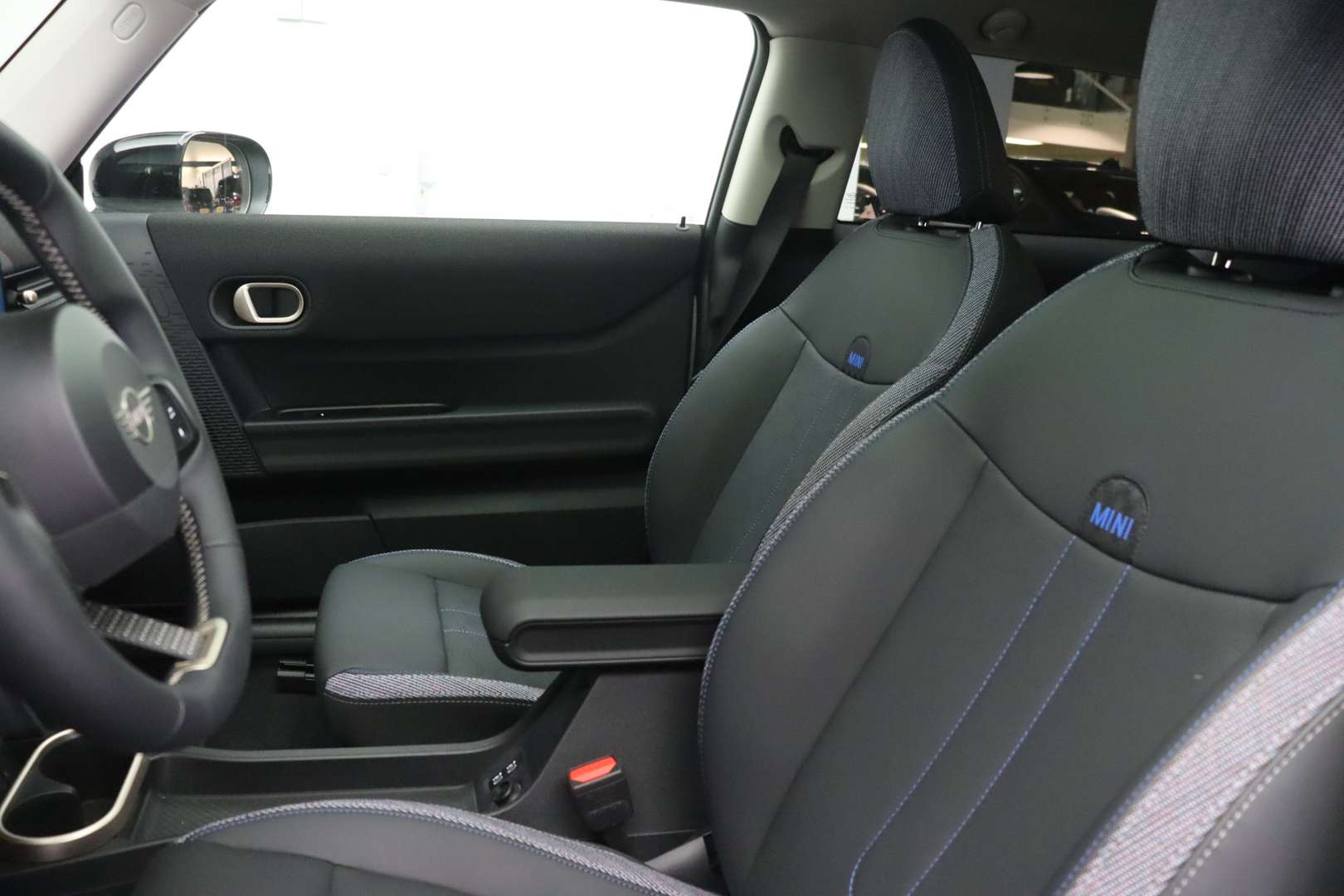 Mini Hatchback Classic Cooper - 2025 - Joinsteer - #10