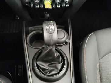 Mini Countryman COOPER SE — photo 9