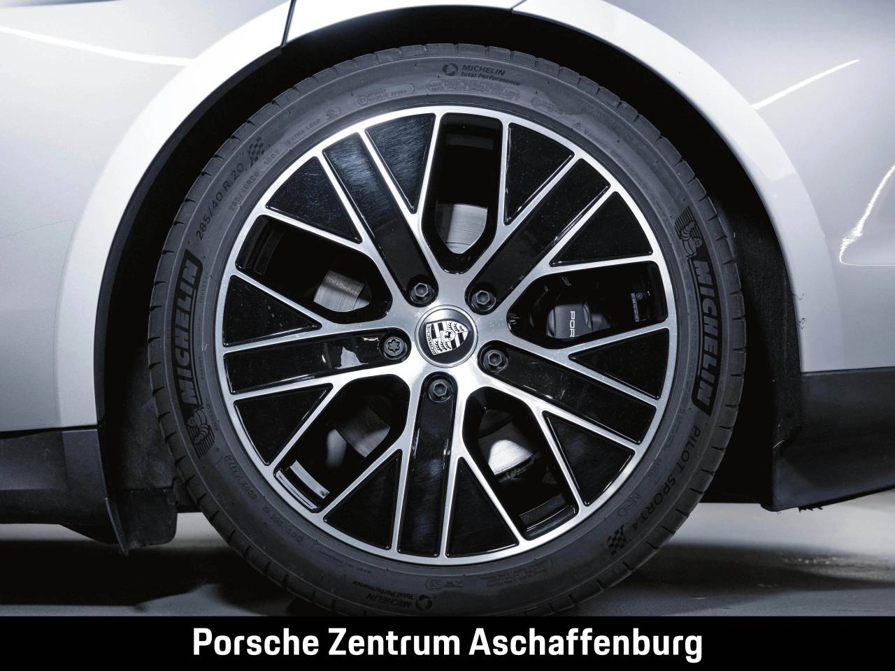 Porsche Taycan Sport Turismo - 2024 - Joinsteer - #11