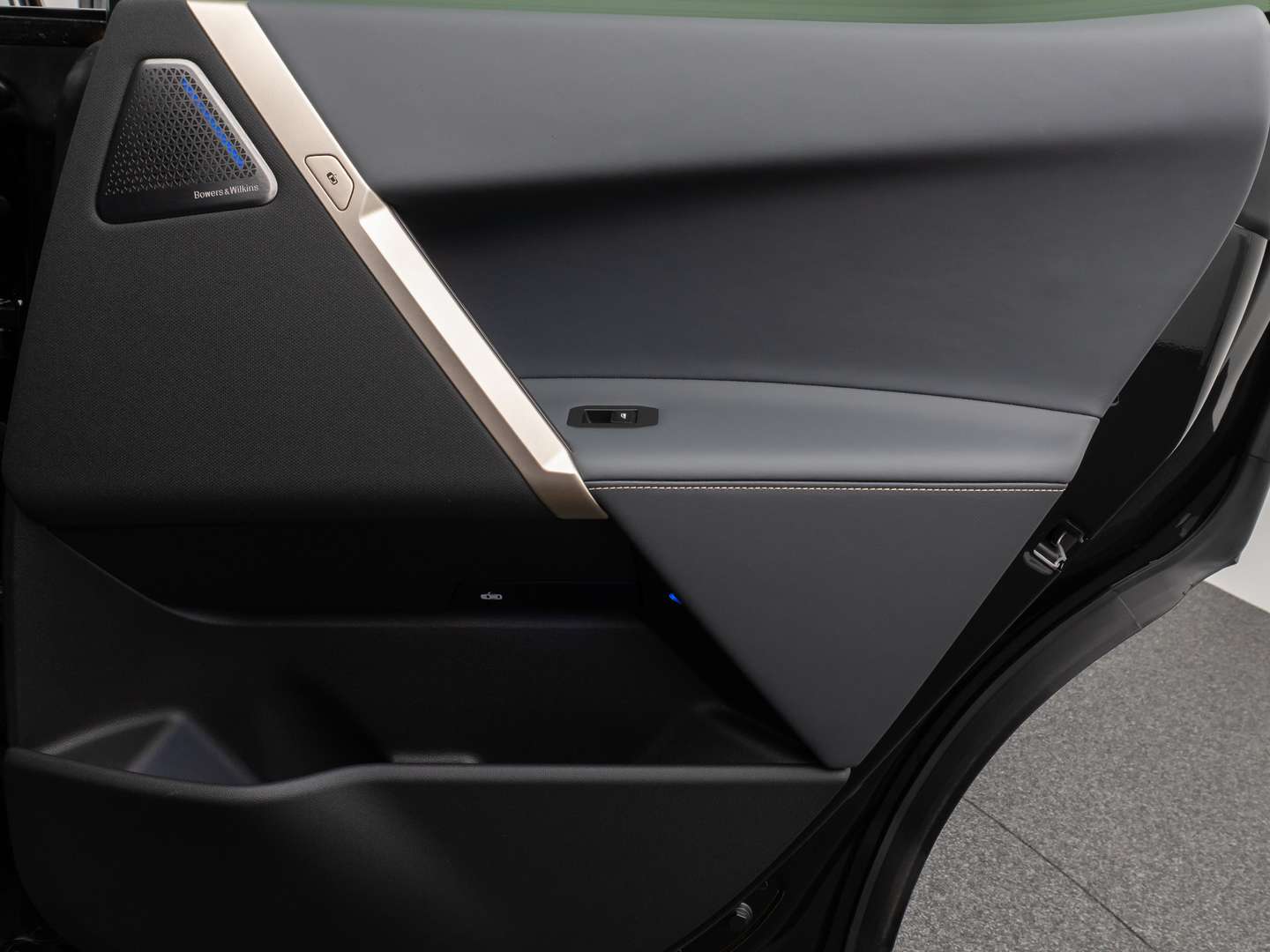 BMW IX M60 B&W Électrique - 2022 - Joinsteer - #31