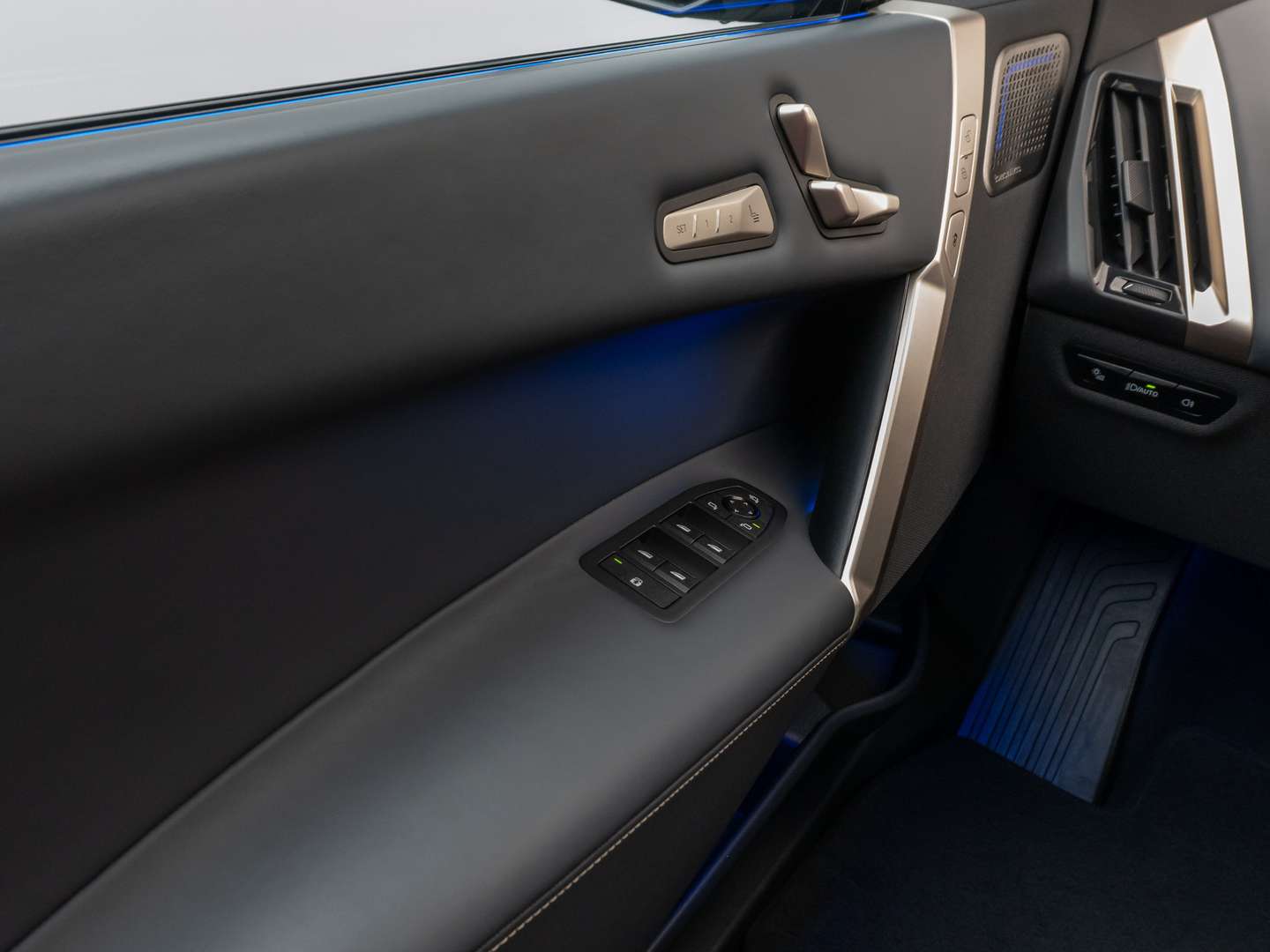 BMW IX M60 B&W Électrique - 2022 - Joinsteer - #33