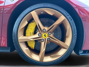 Ferrari SF90 Stradale — photo 10