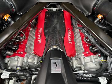 Ferrari SF90 Stradale — photo 18