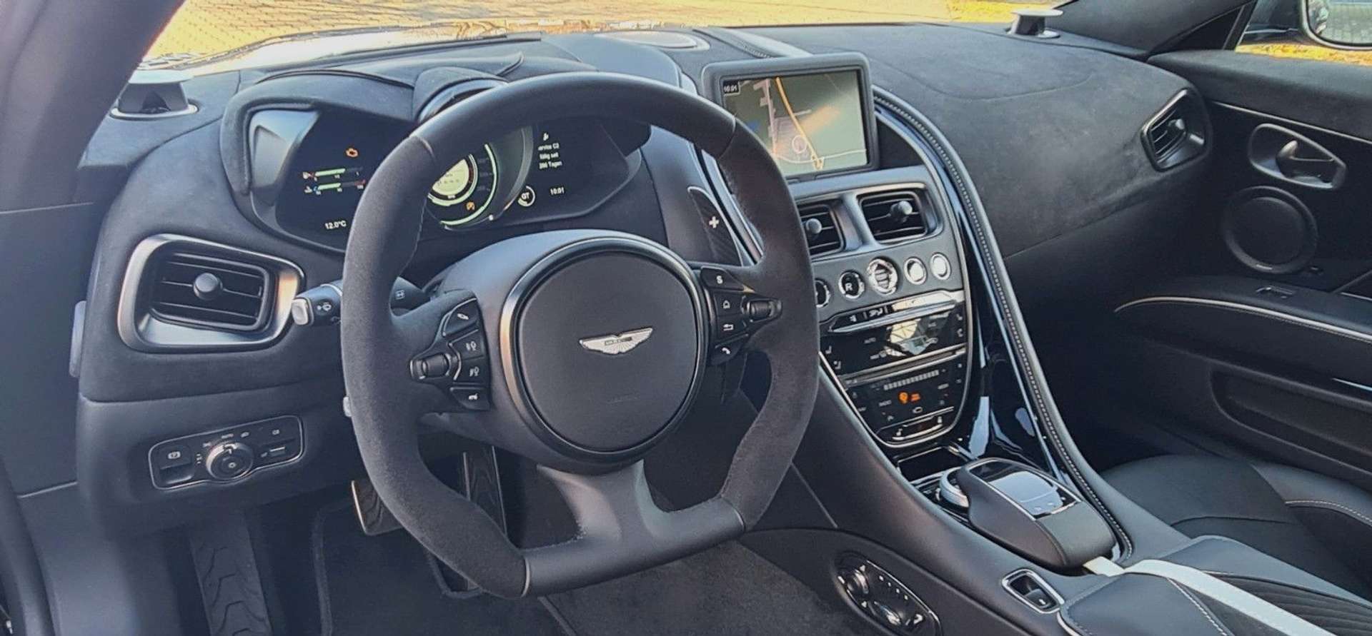 Aston Martin DBS 5.2 V12 770 Ultimate - 2025 - Joinsteer - #3