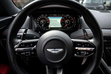 Aston Martin DB12 V8 Lux Quilting Leder — photo 9