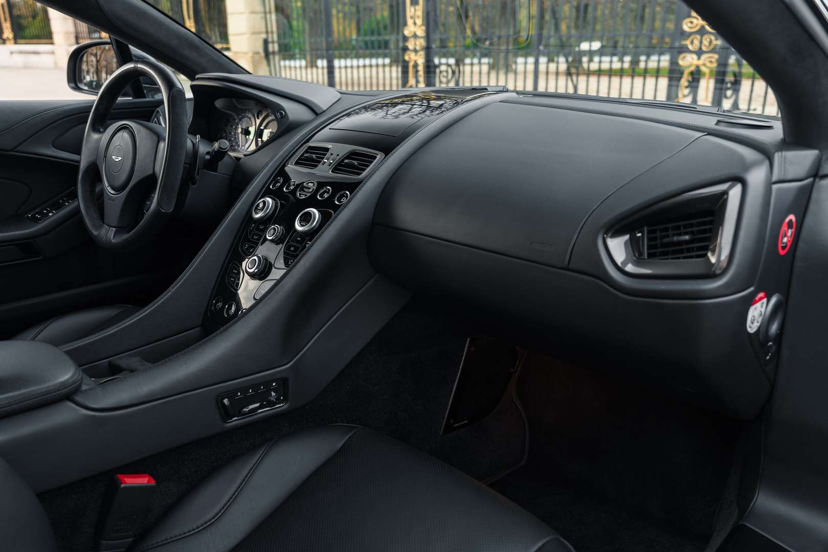 Aston Martin Vanquish Coupé Touchtronic III - 2016 - Joinsteer - #9