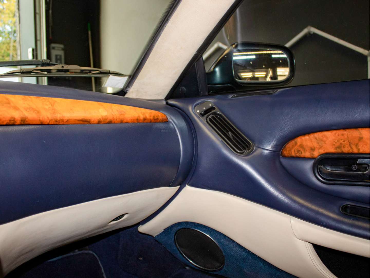 Aston Martin DB7 Volante V12 6.0L Vantage - 2001 - Joinsteer - #12