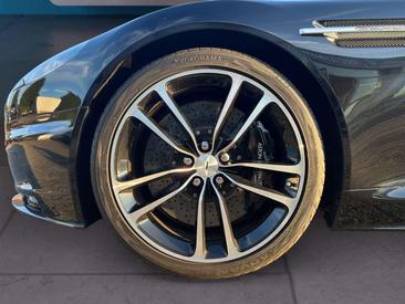 Aston Martin DBS Coupé Carbon Black — photo 14