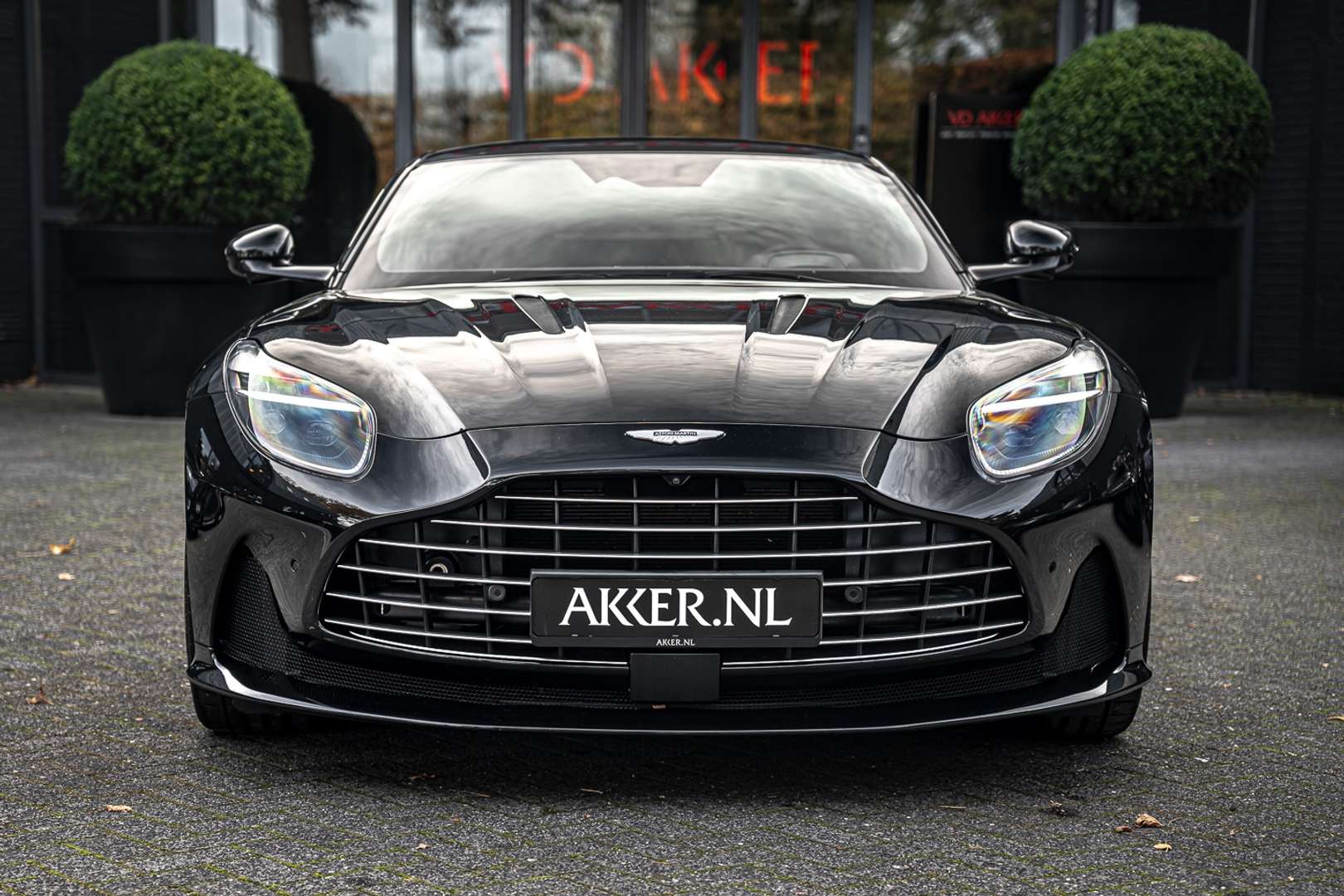 Aston Martin DB12 V8 Lux Quilting Leder - 2024 - Joinsteer - #16