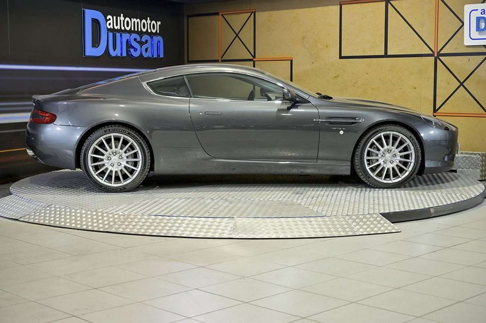 Aston Martin DB9 Coupe 5.9 Touchtronic - 2006 - Joinsteer - #18