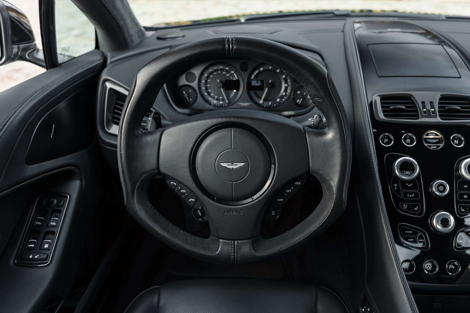 Aston Martin Vanquish Coupé Touchtronic III - 2016 - Joinsteer - #17