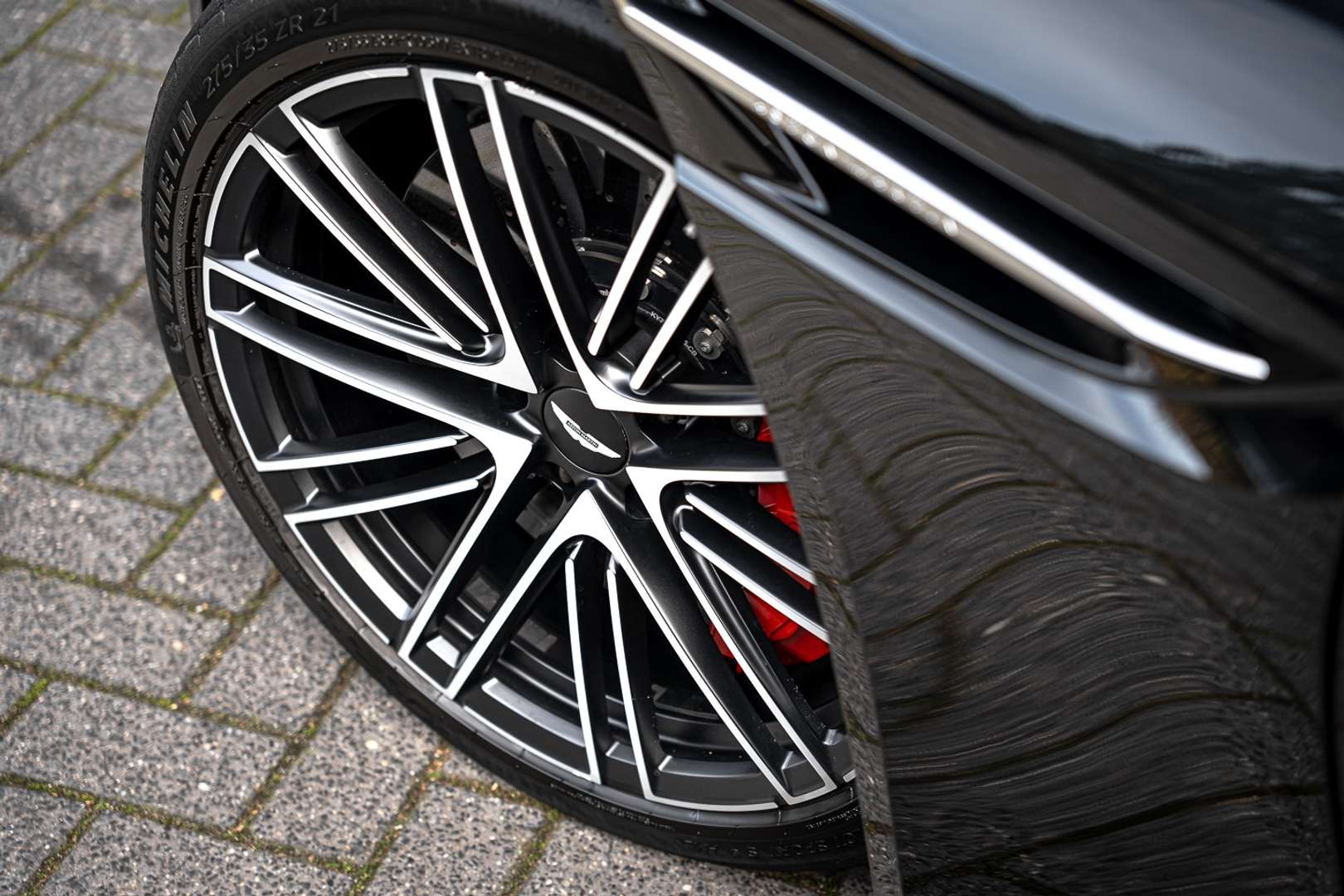 Aston Martin DB12 V8 Lux Quilting Leder - 2024 - Joinsteer - #23