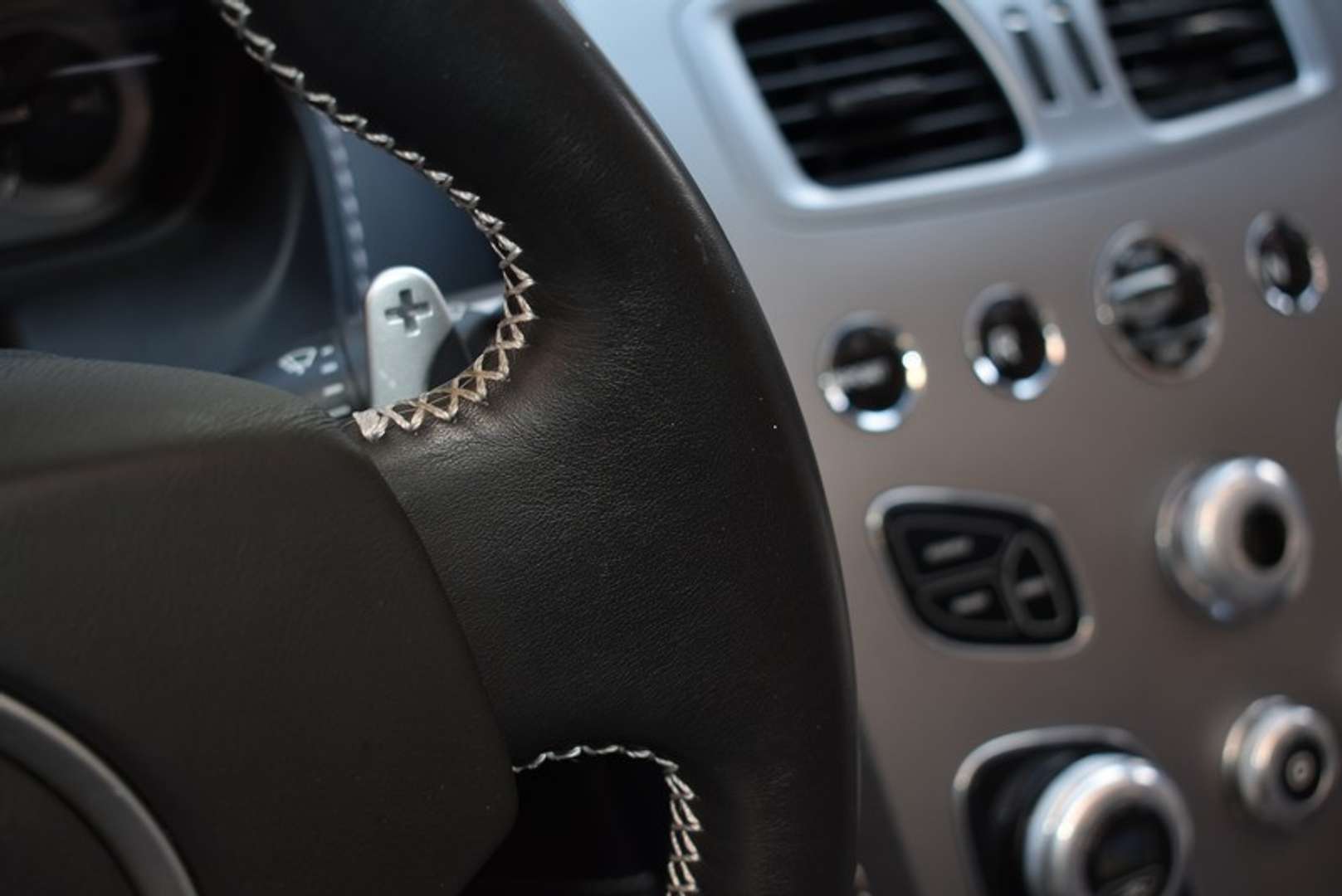 Aston Martin Vantage Roadster V8 Sportshift II - 2016 - Joinsteer - #27