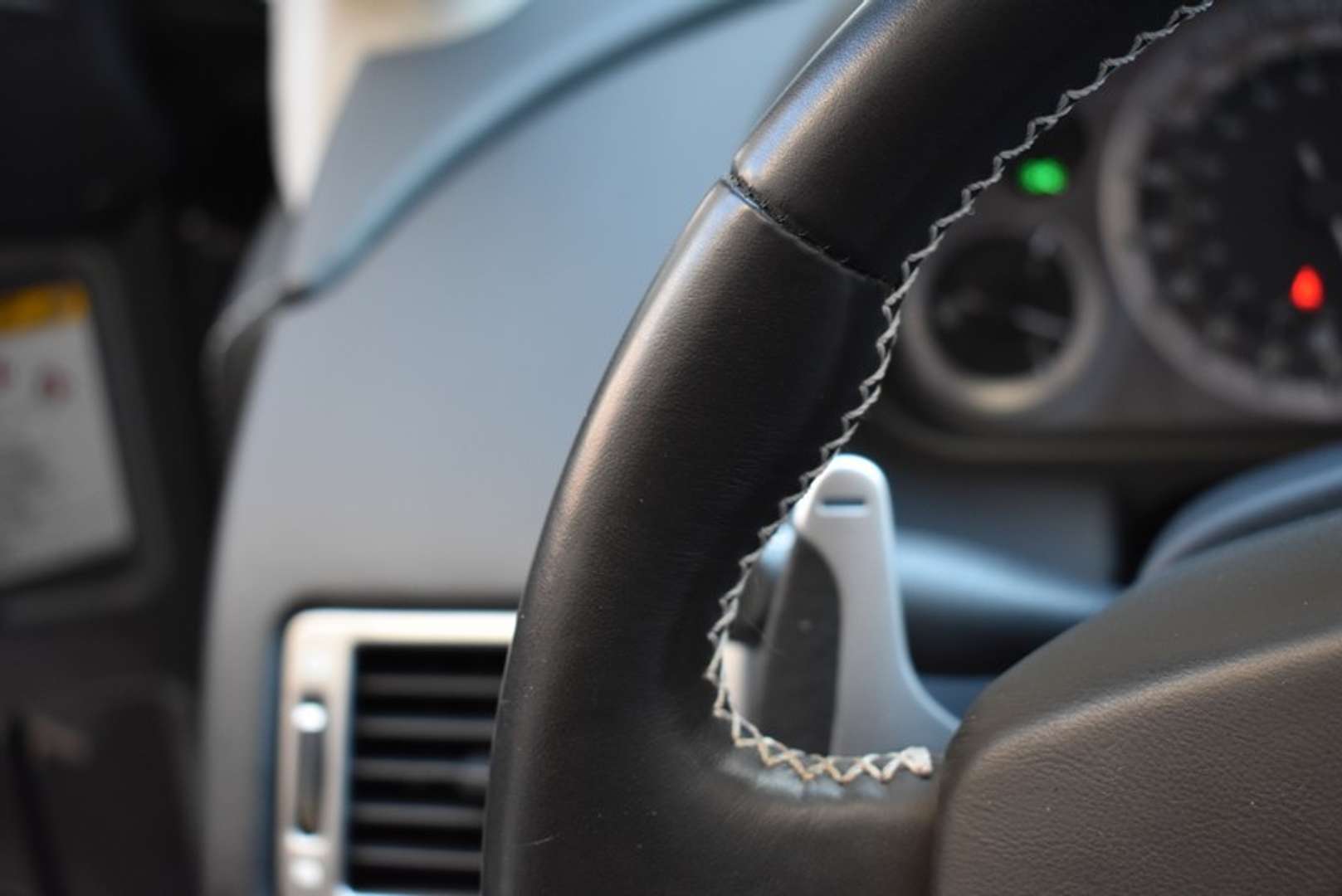 Aston Martin Vantage Roadster V8 Sportshift II - 2016 - Joinsteer - #28