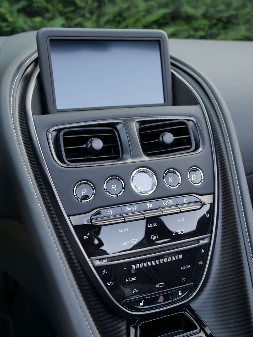 Aston Martin DBS Volante 5.2 Biturbo V12 Superleggera Ultimate - 2023 - Joinsteer - #38