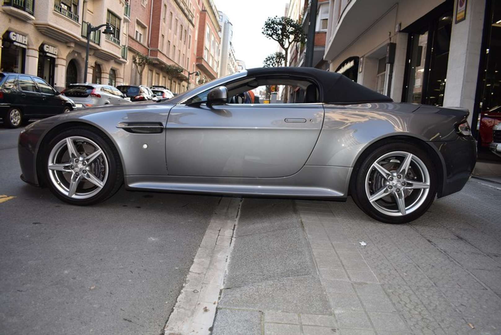 Aston Martin Vantage Roadster V8 Sportshift II - 2016 - Joinsteer - #42