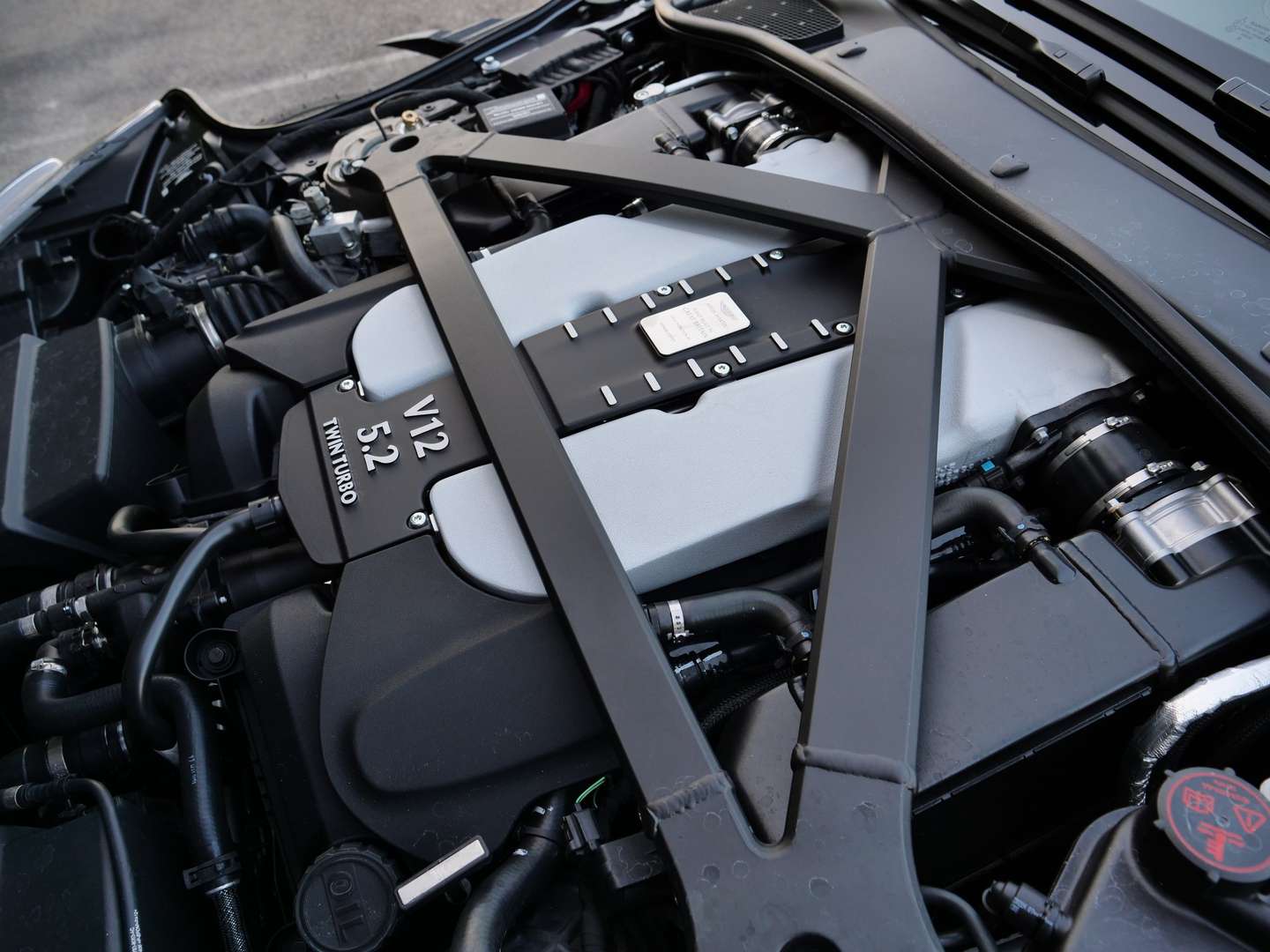 Aston Martin DBS Volante 5.2 Biturbo V12 Superleggera Ultimate - 2023 - Joinsteer - #45