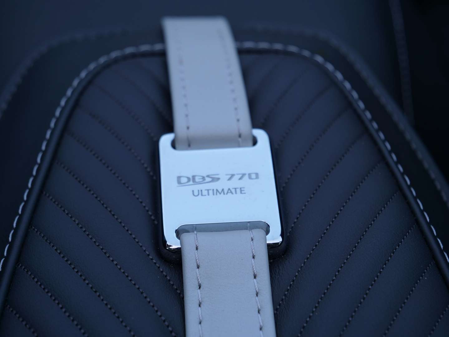 Aston Martin DBS Volante 5.2 Biturbo V12 Superleggera Ultimate - 2023 - Joinsteer - #49