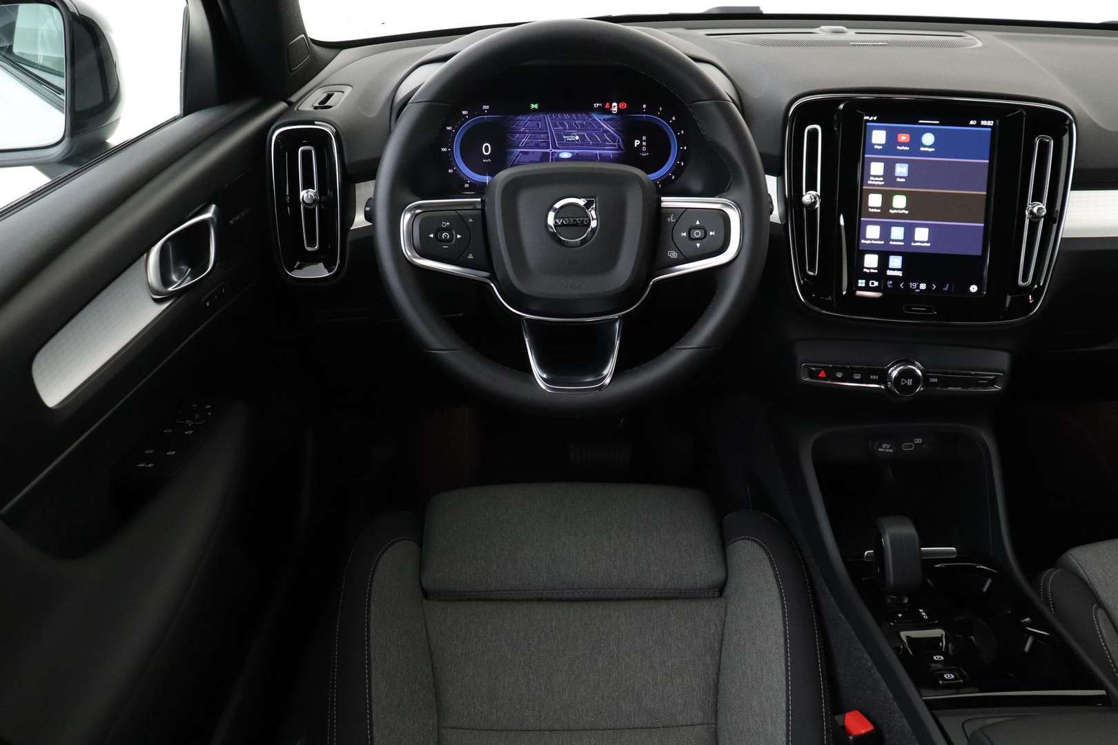 Volvo XC40 B4 Plus - 2025 - Joinsteer - #2